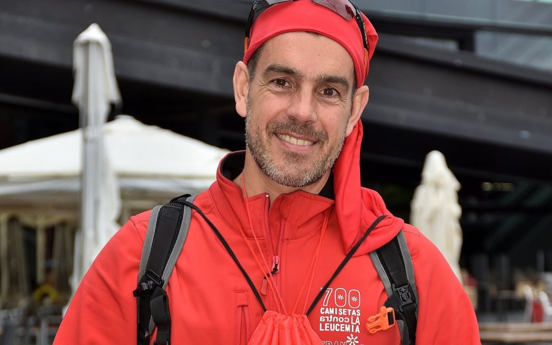 Entrevista a David Gil – 700 camisetas contra la leucemia – Radio voz con Eva Millán. Programa Voces de Galicia